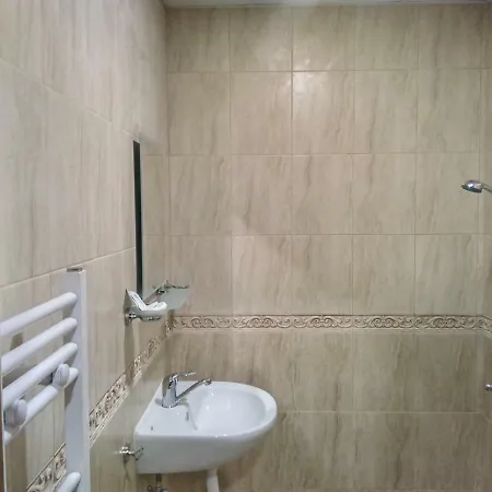 Guest house тратонзос *